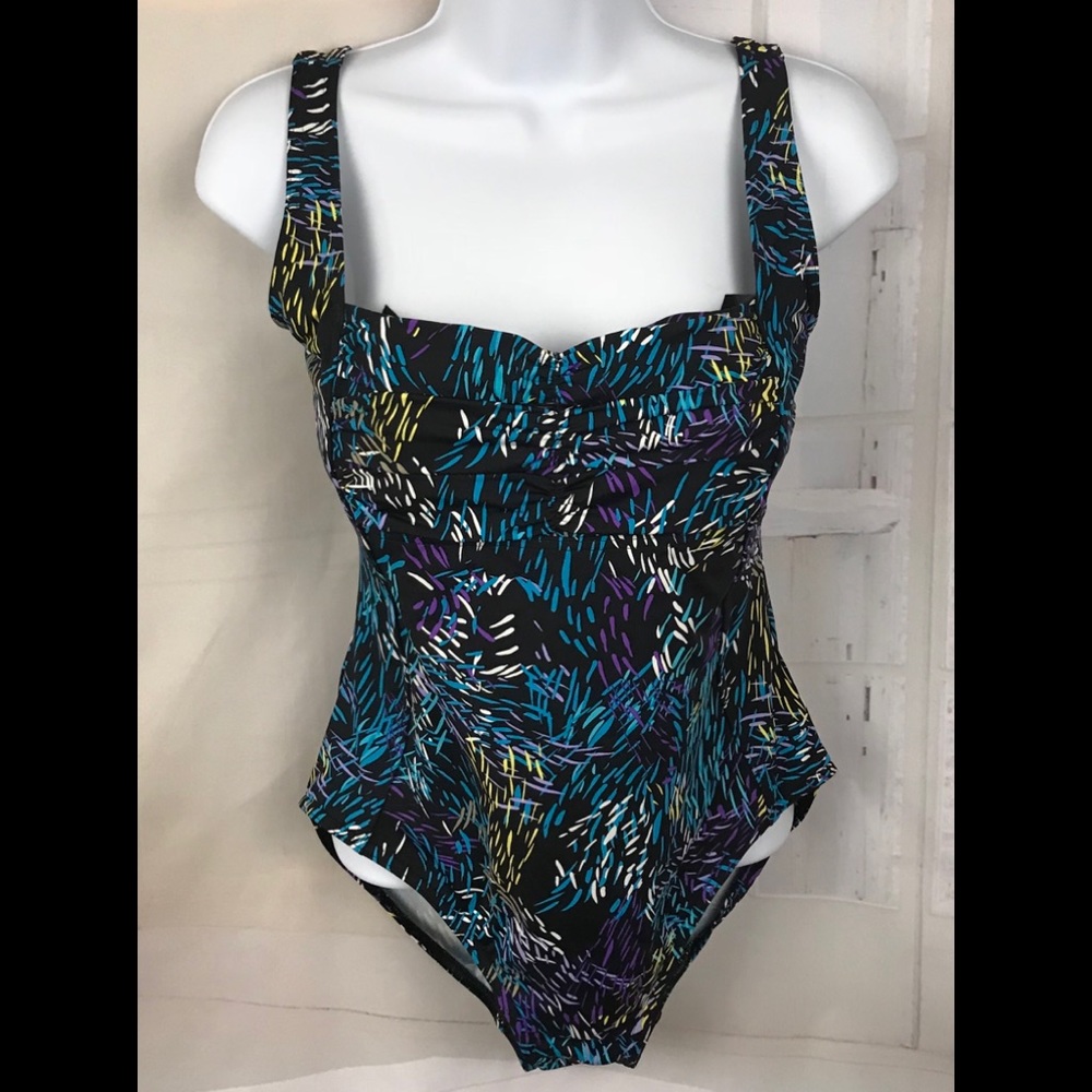 Calvin Klein Women’s Bathing Suite Size 6